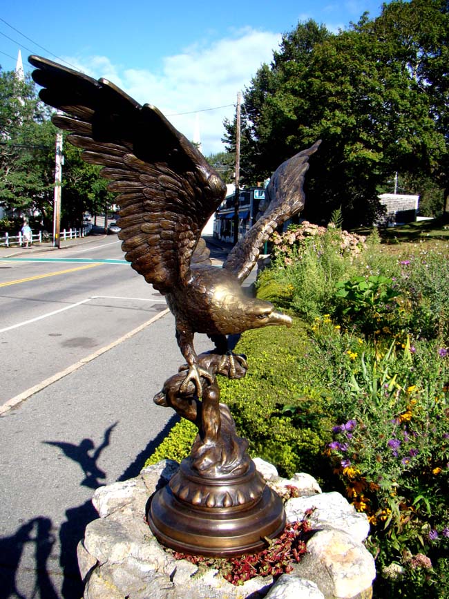 A fabulous bronze American eagle, unsigned, 20th century